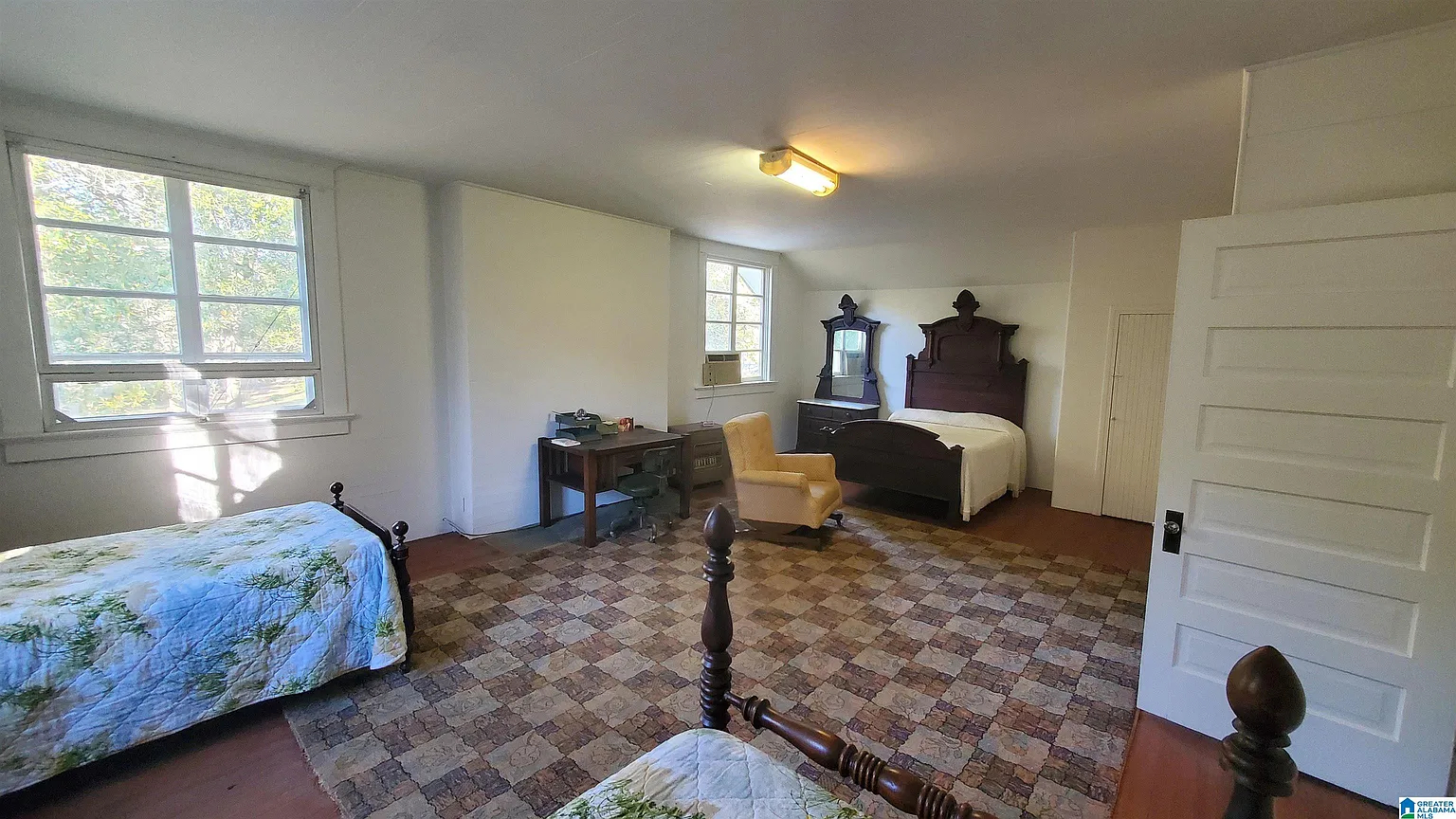 Residence at Sycamore Springs